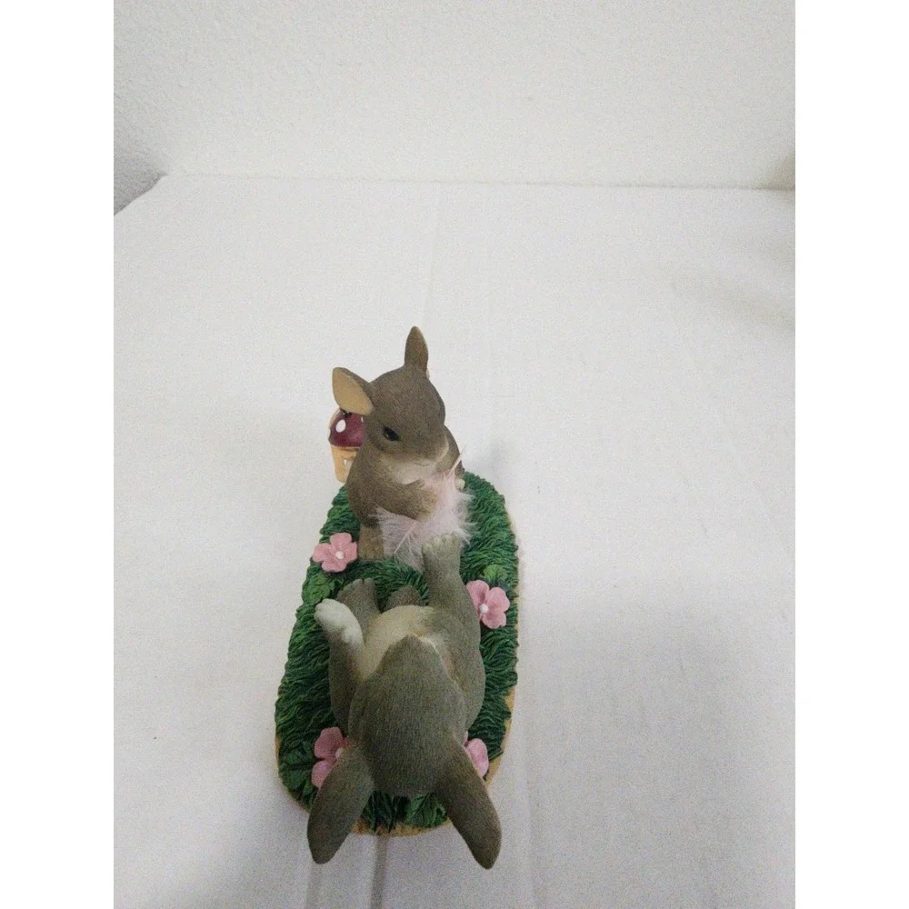 Charming Tails Tickled Pink 89/132 Mouse Bunny Friends Feather Fun Fitz Floyd